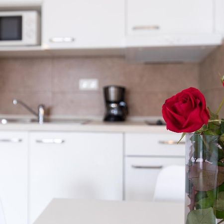 Apartmani Laura Krk Krk Town Extérieur photo