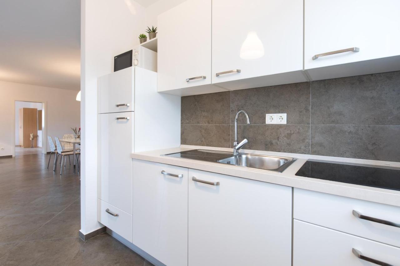 Apartmani Laura Krk Krk Town Extérieur photo