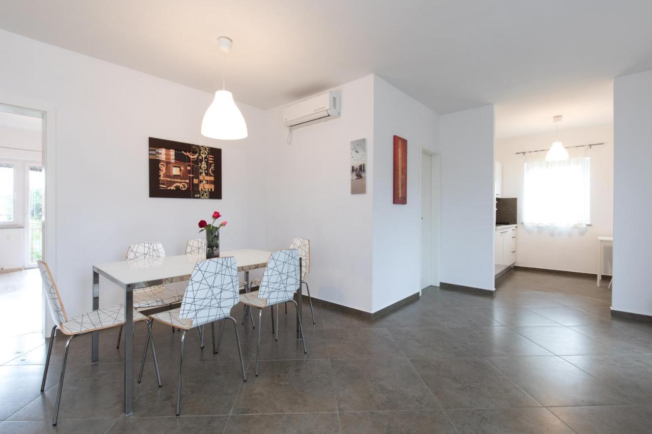 Apartmani Laura Krk Krk Town Extérieur photo