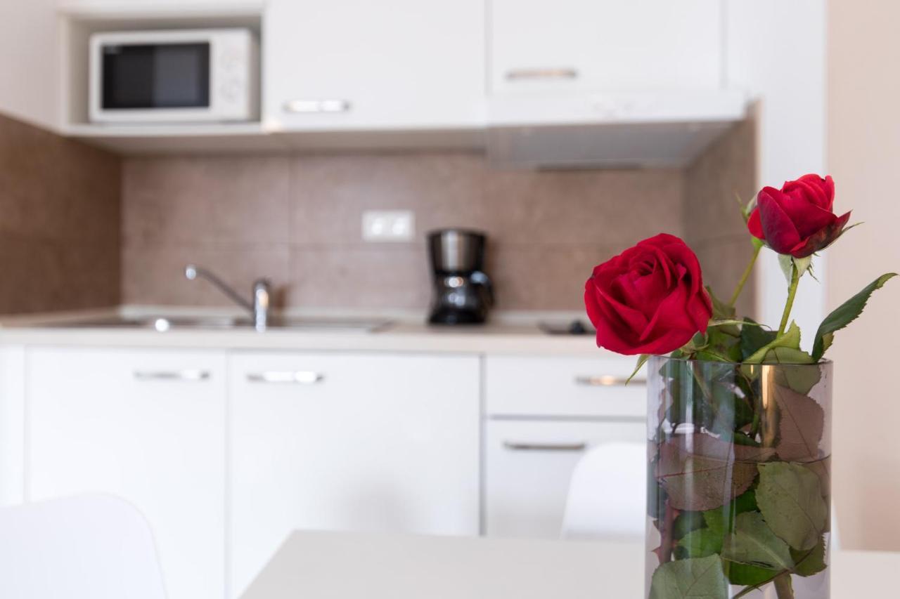 Apartmani Laura Krk Krk Town Extérieur photo
