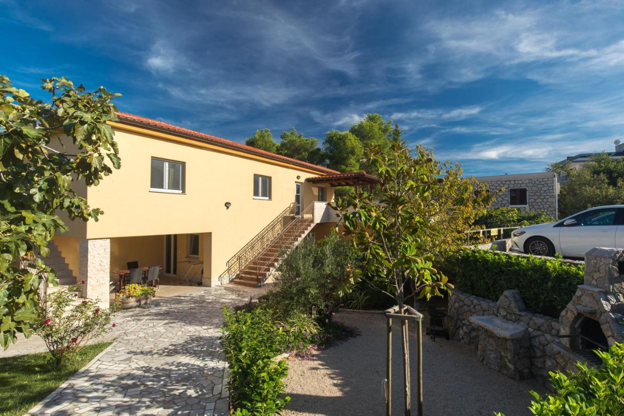 Apartmani Laura Krk Krk Town Extérieur photo